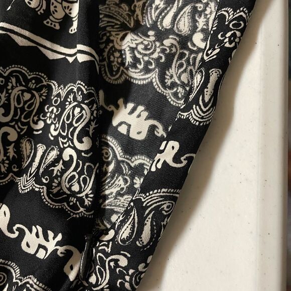 Papaya black and white romper - Picture 4 of 8